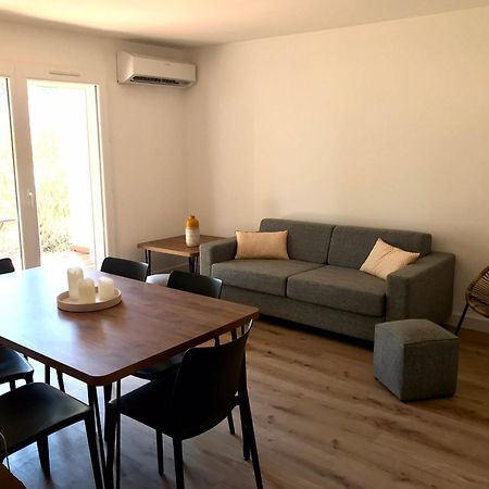 Residence Fiori Di Cala Rossa Lecci Kültér fotó