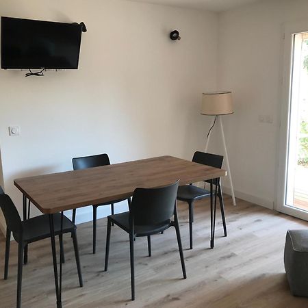 Residence Fiori Di Cala Rossa Lecci Kültér fotó