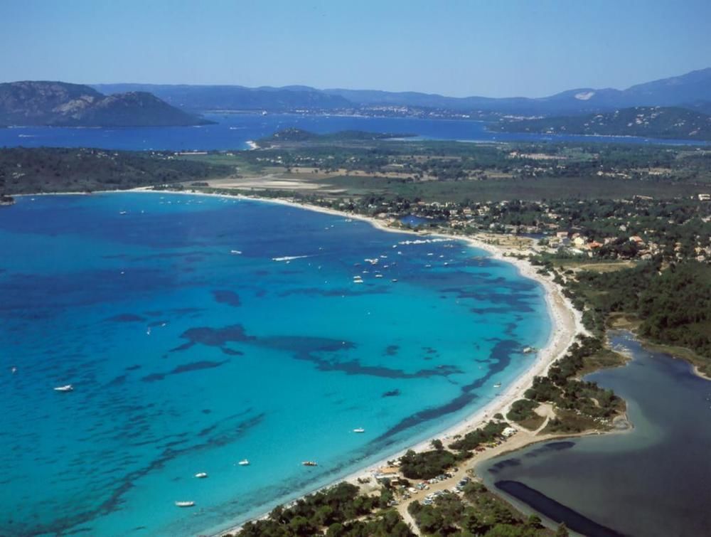 Residence Fiori Di Cala Rossa Lecci Kültér fotó