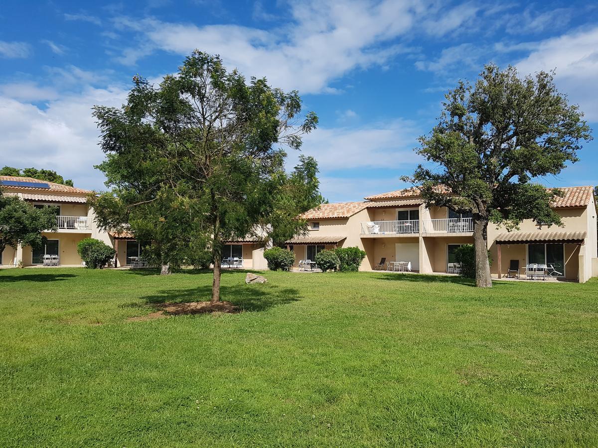 Residence Fiori Di Cala Rossa Lecci Kültér fotó