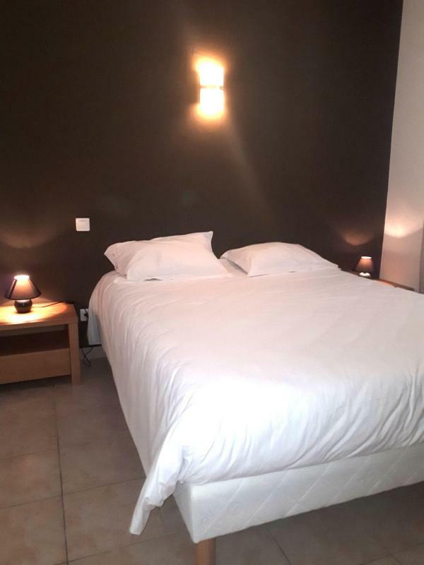 Residence Fiori Di Cala Rossa Lecci Kültér fotó